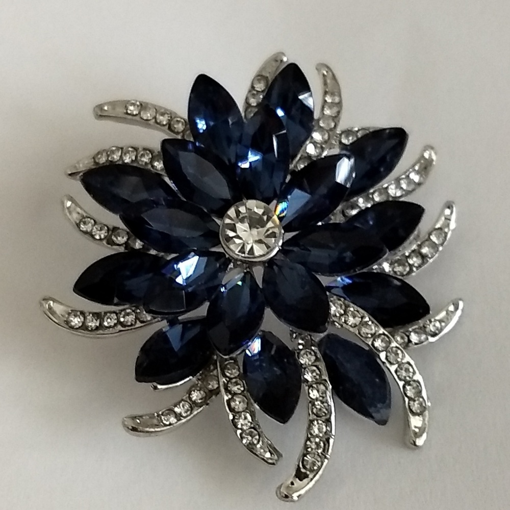 Flower Bouquet Brooch(NWT)